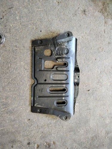 Cache moteur inférieur - moteur,